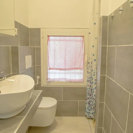 Charming With A Lovely Patio Apartman *