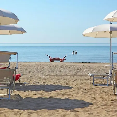 Charming With A Lovely Patio Eraclea Mare