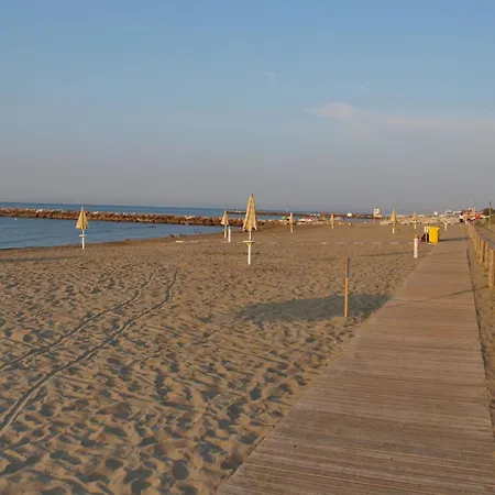 Apartament Charming With A Lovely Patio