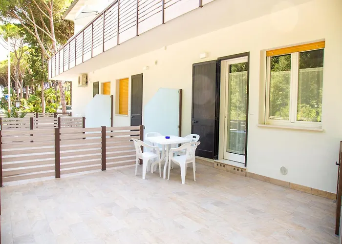 Charming With A Lovely Patio Apartman *