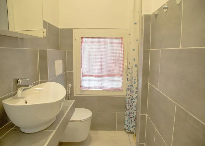 Charming With A Lovely Patio Apartman *